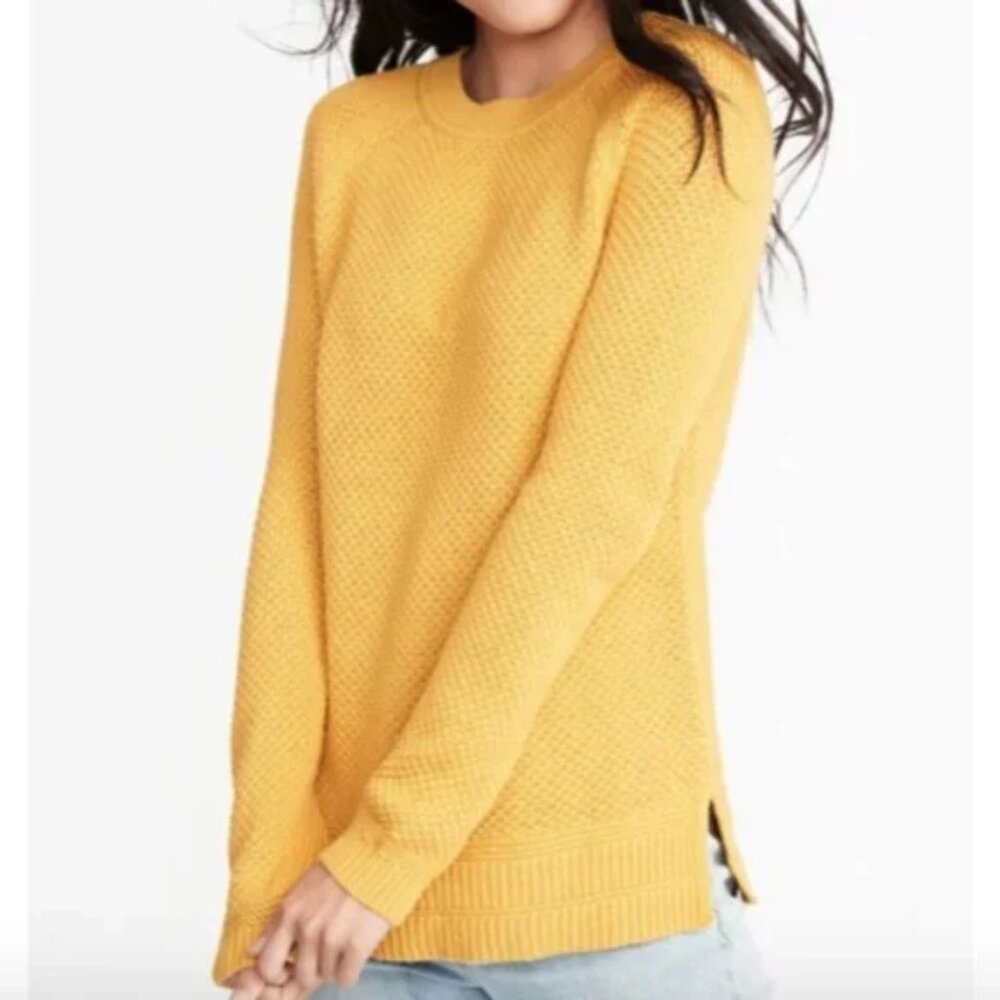 Old Navy Textured Crewneck Raglan Sleeve Sweater